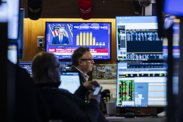 Νέο διπλό ρεκόρ για SP 500 και Nasdaq: Ανάσες στη Wall Street από την προοπτική συνομιλιών ΗΠΑ-Ιράν 