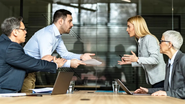 Ποιες είναι οι τοξικές σχέσεις που μας γερνούν πριν την ώρα μας