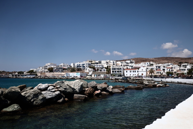 ΤΡΑΥΜΑΤΙΣΜΟΣ ΒΡΕΦΟΥΣ ΚΑΤΑ ΤΟΝ ΚΑΤΑΠΛΟΥ ΠΛΟΙΟΥ ΣΤΗΝ ΤΗΝΟ, ΜΕΤΑΦΕΡΘΗΚΕ ΣΤΟ ΚΕΝΤΡΟ ΥΓΕΙΑΣ