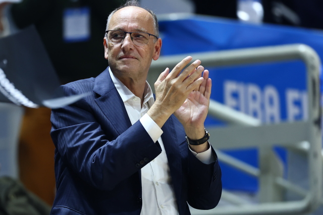 &Mu;&alpha;&rho;&omicron;ύ&sigma;&iota;: K&alpha;&tau;ή&gamma;&gamma;&epsilon;&iota;&lambda;&epsilon; &tau;&omicron;&nu; &Beta;&alpha;&gamma;&gamma;έ&lambda;&eta; &Lambda;&iota;ό&lambda;&iota;&omicron; &sigma;&epsilon; FIBA, &Epsilon;uroleague &kappa;&alpha;&iota; &Delta;&Omicron;&Epsilon;