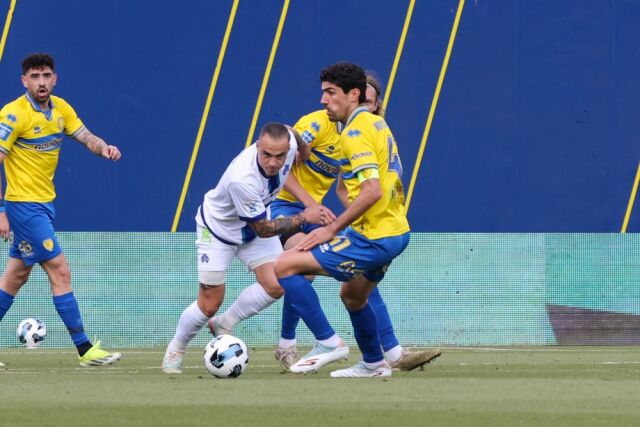 &Eta; &Kappa;&eta;&phi;&iota;&sigma;&iota;ά &nu;ί&kappa;&eta;&sigma;&epsilon; 1-0 &sigma;&tau;&omicron; &Alpha;&gamma;&rho;ί&nu;&iota;&omicron;, &alpha;&gamma;&kappa;ά&lambda;&iota;&alpha;&sigma;&epsilon; &tau;&eta;&nu; &pi;&alpha;&rho;&alpha;&mu;&omicron;&nu;ή &kappa;&alpha;&iota; έ&beta;&alpha;&lambda;&epsilon; &sigma;&epsilon; &mu;&pi;&epsilon;&lambda;ά&delta;&epsilon;&sigmaf; &tau;&omicron;&nu; &Pi;&alpha;&nu;&alpha;&iota;&tau;&omega;&lambda;&iota;&kappa;ό, &delta;&epsilon;ί&tau;&epsilon; &tau;&omicron; &gamma;&kappa;&omicron;&lambda;