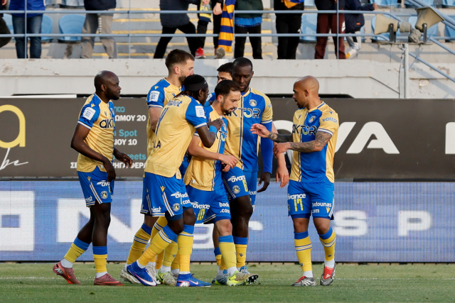 &Alpha;&sigma;&tau;έ&rho;&alpha;&sigmaf; &Tau;&rho;ί&pi;&omicron;&lambda;&eta;&sigmaf; - &Alpha;&tau;&rho;ό&mu;&eta;&tau;&omicron;&sigmaf; 4-0 (&Beta;΄ &eta;&mu;ί&chi;&rho;&omicron;&nu;&omicron;): Live &omicron; &alpha;&gamma;ώ&nu;&alpha;&sigmaf; &tau;&omega;&nu; playouts, &delta;&epsilon;ί&tau;&epsilon; &tau;&alpha; &gamma;&kappa;&omicron;&lambda;