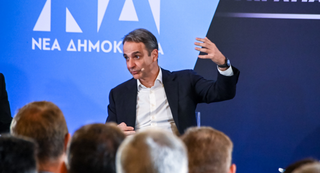 ΑΥΛΑΙΑ ΓΙΑ ΤΑ ΠΡΟΣΥΝΕΔΡΙΑ ΤΗΣ ΝΔ ΣΤΗ ΘΕΣΣΑΛΟΝΙΚΗ - ΤΙ ΘΑ ΠΕΙ Ο ΜΗΤΣΟΤΑΚΗΣ, ΕΡΩΤΗΜΑ ΑΝ Ο ΔΕΝΔΙΑΣ ΘΑ «ΣΗΚΩΣΕΙ ΤΟ ΓΑΝΤΙ» ΤΟΥ ΑΔΩΝΙ