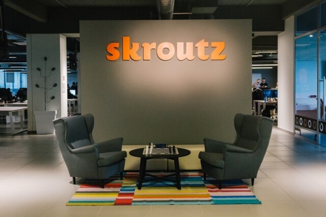 Skroutz: &Pi;ώ&sigmaf; &epsilon;&kappa;&tau;&iota;&nu;ά&chi;&theta;&eta;&kappa;&epsilon; &sigma;&tau;&alpha; 650 &epsilon;&kappa;&alpha;&tau;. &epsilon;&upsilon;&rho;ώ &mu;&epsilon; &tau;&omicron; &laquo;&chi;&rho;&upsilon;&sigma;ό&raquo; deal CVC &ndash; Blackstone
