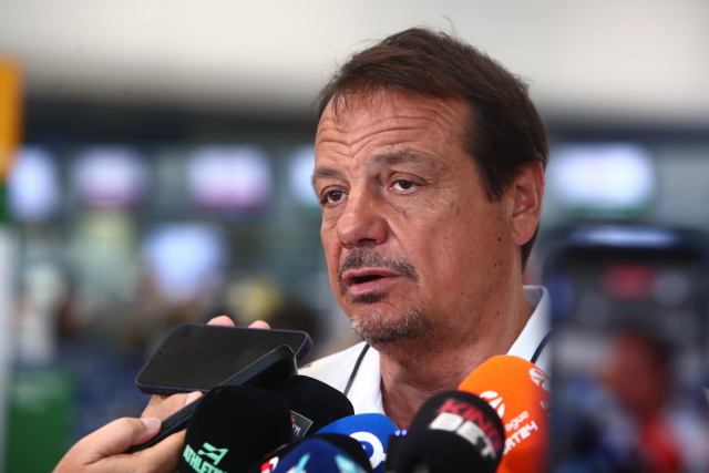 &Alpha;&tau;&alpha;&mu;ά&nu;: &laquo;&Eta; Euroleague &delta;&iota;ά&lambda;&epsilon;&xi;&epsilon; &tau;&omicron;&upsilon;&sigmaf; &tau;&rho;&epsilon;&iota;&sigmaf; &kappa;&omicron;&rho;&upsilon;&phi;&alpha;ί&omicron;&upsilon;&sigmaf; &delta;&iota;&alpha;&iota;&tau;&eta;&tau;έ&sigmaf; &sigma;&tau;&eta; &sigma;&epsilon;&zeta;ό&nu;, &tau;&omicron;&upsilon;&sigmaf; &epsilon;&mu;&pi;&iota;&sigma;&tau;&epsilon;ύ&omicron;&mu;&alpha;&iota; &gamma;&iota;&alpha; έ&nu;&alpha; &tau;ό&sigma;&omicron; &kappa;&rho;ί&sigma;&iota;&mu;&omicron; &mu;&alpha;&tau;&sigmaf;&raquo;