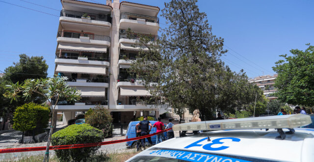 Κλιμάκιο του Υπουργείου Παιδείας στο σχολείο των δύο 17χρονων μαθητριών που έπεσαν από τον έκτο όροφο πολυκατοικίας στην Ηλιούπολη