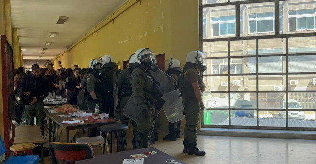 Ά&gamma;&rho;&iota;&alpha; &epsilon;&pi;ί&theta;&epsilon;&sigma;&eta; &alpha;&nu;&tau;&iota;&epsilon;&xi;&omicron;&upsilon;&sigma;&iota;&alpha;&sigma;&tau;ώ&nu; &mu;&epsilon; &rho;ό&pi;&alpha;&lambda;&alpha; &sigma;&epsilon; &phi;&omicron;&iota;&tau;&eta;&tau;έ&sigmaf; &mu;έ&sigma;&alpha; &sigma;&tau;&omicron; &Alpha;&Pi;&Theta; &mu;&epsilon; &tau;&rho;&alpha;&upsilon;&mu;&alpha;&tau;ί&epsilon;&sigmaf; &kappa;&alpha;&iota; &pi;&rho;&omicron;&sigma;&alpha;&gamma;&omega;&gamma;έ&sigmaf;, &nu;&tau;&omicron;&kappa;&omicron;&upsilon;&mu;έ&nu;&tau;&omicron; &alpha;&pi;ό &tau;&eta; &sigma;&tau;&iota;&gamma;&mu;ή &tau;&omega;&nu; &epsilon;&pi;&epsilon;&iota;&sigma;&omicron;&delta;ί&omega;&nu;