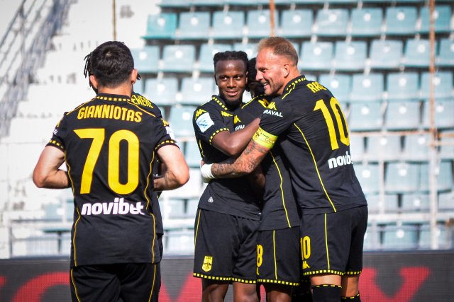 &Tau;έ&tau;&alpha;&rho;&tau;&eta; &sigma;&epsilon;&rho;ί &nu;ί&kappa;&eta; &gamma;&iota;&alpha; &tau;&omicron;&nu; Ά&rho;&eta; &sigma;&tau;&alpha; playoffs &tau;&eta;&sigmaf; Super League, 2-1 &tau;&omicron;&nu; &Beta;ό&lambda;&omicron; &sigma;&tau;&omicron; &Pi;&alpha;&nu;&theta;&epsilon;&sigma;&sigma;&alpha;&lambda;&iota;&kappa;ό, &delta;&epsilon;ί&tau;&epsilon; &tau;&alpha; &gamma;&kappa;&omicron;&lambda;