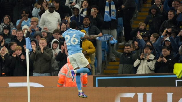 Premier League: «Ζωντανή» για τον τίτλο η Μάντσεστερ Σίτι, 3-0 την Κρίσταλ Πάλας, δείτε τα γκολ