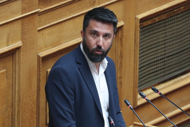 ΑΝΕΞΑΡΤΗΤΟΠΟΙΗΘΗΚΕ ΑΠΟ ΤΗ ΝΕΑ ΑΡΙΣΤΕΡΑ Ο ΒΟΥΛΕΥΤΗΣ ΡΟΔΟΠΗΣ ΦΕΡΧΑΤ ΟΖΓΚΙΟΥΡ, ΟΔΕΥΕΙ ΠΡΟΣ ΚΟΜΜΑ ΤΣΙΠΡΑ