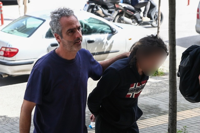 Στη φυλακή και ο δεύτερος κατηγορούμενος για τη δολοφονία του 54χρονου στα Μάλγαρα: «Θόλωσα όταν αρνήθηκε ότι έκλεψε τα περιστέρια»