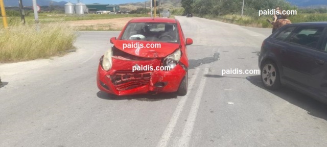 ΔΥΟ ΠΑΙΔΙΑ ΚΑΙ ΜΙΑ ΓΥΝΑΙΚΑ ΤΡΑΥΜΑΤΙΣΤΗΚΑΝ ΣΕ ΤΡΟΧΑΙΟ ΣΤΗ ΡΟΔΙΑ ΤΗΣ ΛΑΡΙΣΑΣ