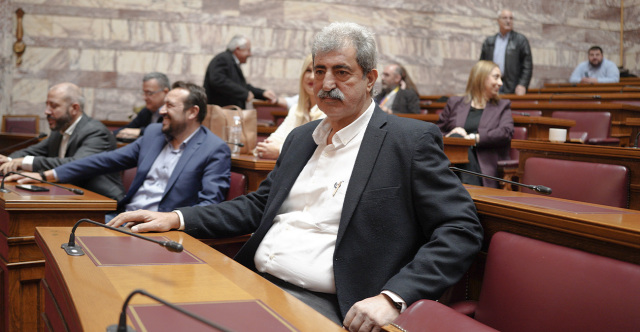 ΑΝΟΙΞΕ Η ΠΟΡΤΑ ΤΟΥ... ΦΡΕΝΟΚΟΜΕΙΟΥ ΣΤΟΝ ΣΥΡΙΖΑ: ΚΥΜΑ ΣΥΜΠΑΡΑΣΤΑΣΗΣ ΥΠΕΡ ΠΟΛΑΚΗ ΚΑΙ ΠΥΡΑ ΚΑΤΑ ΦΑΜΕΛΛΟΥ ΣΤΗ ΣΚΙΑ ΤΟΥ ΚΟΜΜΑΤΟΣ ΤΣΙΠΡΑ