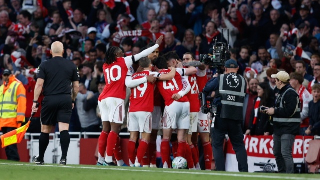 Premier League, Ά&rho;&sigma;&epsilon;&nu;&alpha;&lambda; - &Mu;&pi;έ&rho;&nu;&lambda;&iota; 1-0: &Mu;ί&alpha; &nu;ί&kappa;&eta; &mu;&alpha;&kappa;&rho;&iota;ά &alpha;&pi;ό &tau;&omicron;&nu; &pi;&rho;ώ&tau;&omicron; &tau;ί&tau;&lambda;&omicron; &sigma;&tau;&eta;&nu; Premier League &mu;&epsilon;&tau;ά &tau;&omicron; 2004