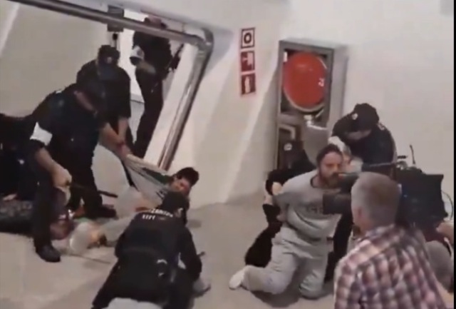 &Epsilon;&pi;&epsilon;&iota;&sigma;&omicron;&delta;&iota;&alpha;&kappa;ή ά&phi;&iota;&xi;&eta; &alpha;&kappa;&tau;&iota;&beta;&iota;&sigma;&tau;ώ&nu; &tau;&omicron;&upsilon; &sigma;&tau;&omicron;&lambda;ί&sigma;&kappa;&omicron;&upsilon; &tau;&eta;&sigmaf; &Gamma;ά&zeta;&alpha;&sigmaf; &sigma;&tau;&eta;&nu; &Iota;&sigma;&pi;&alpha;&nu;ί&alpha; - &Xi;ύ&lambda;&omicron; &mu;&epsilon; &gamma;&kappa;&lambda;&omicron;&pi; &kappa;&alpha;&iota; &sigma;&pi;&rho;&omega;&xi;&iota;έ&sigmaf; &alpha;&pi;ό &tau;&eta;&nu; &alpha;&sigma;&tau;&upsilon;&nu;&omicron;&mu;ί&alpha; &mu;έ&sigma;&alpha; &sigma;&tau;&omicron; &alpha;&epsilon;&rho;&omicron;&delta;&rho;ό&mu;&iota;&omicron;