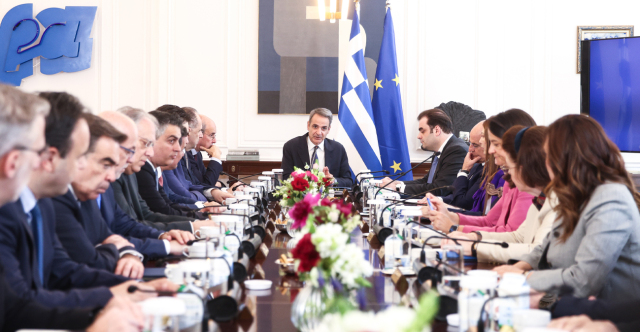 &Upsilon;&pi;&omicron;&upsilon;&rho;&gamma;&iota;&kappa;ό &laquo;&kappa;&alpha;&theta;&eta;&mu;&epsilon;&rho;&iota;&nu;ό&tau;&eta;&tau;&alpha;&sigmaf;&raquo;: &Tau;&omicron; &nu;&omicron;&mu;&omicron;&sigma;&chi;έ&delta;&iota;&omicron; &gamma;&iota;&alpha; &tau;&eta;&nu; &iota;&sigma;ό&tau;&eta;&tau;&alpha; &alpha;&mu;&omicron;&iota;&beta;ή&sigmaf; &alpha;&nu;&delta;&rho;ώ&nu; - &gamma;&upsilon;&nu;&alpha;&iota;&kappa;ώ&nu; &kappa;&alpha;&iota; &omicron; &alpha;&pi;&omicron;&lambda;&omicron;&gamma;&iota;&sigma;&mu;ό&sigmaf; &gamma;&iota;&alpha; &tau;&omicron; &Tau;&alpha;&mu;&epsilon;ί&omicron; &Alpha;&nu;ά&kappa;&alpha;&mu;&psi;&eta;&sigmaf;