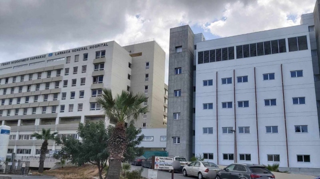 ΑΝΑΖΗΤΟΥΣΕ ΤΟΝ ΠΑΤΕΡΑ ΤΟΥ ΕΠΙ ΔΥΟ ΜΗΝΕΣ, ΤΕΛΙΚΑ ΤΟΝ ΒΡΗΚΕ ΣΤΑ ΑΖΗΤΗΤΑ ΤΟΥ ΝΕΚΡΟΤΟΜΕΙΟΥ ΣΤΟ ΝΟΣΟΚΟΜΕΙΟ ΛΑΡΝΑΚΑΣ