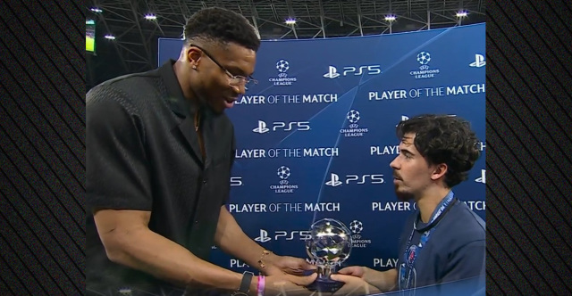 Champions League: Ο Αντετοκούνμπο βράβευσε τον MVP του τελικού Βιτίνια, δείτε βίντεο | Επικαιρότητα στο PlusTV.gr