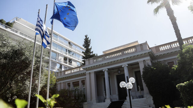 ΕΠΙΣΠΕΥΔΕΤΑΙ Ο ΑΝΑΣΧΗΜΑΤΙΣΜΟΣ, ΠΙΘΑΝΩΣ ΣΗΜΕΡΑ, ΜΙΚΡΕΣ ΑΛΛΑΓΕΣ ΚΑΙ ΑΝΑΠΛΗΡΩΣΕΙΣ ΘΕΣΕΩΝ
