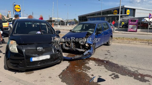 Απίστευτο τροχαίο στη Λαμία, μεθυσμένος οδηγός πέρασε πάνω από νησίδα και συγκρούστηκε με αυτοκίνητο, δείτε βίντεο
