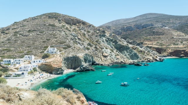 Τα 17 ελληνικά νησιά της απόλυτης γαλήνης σύμφωνα με τους Times και οι κορυφαίες παραλίες τους