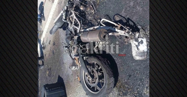 ΣΟΒΑΡΟ ΤΡΟΧΑΙΟ ΣΤΗΝ ΚΡΗΤΗ: ΜΟΤΟΣΙΚΛΕΤΙΣΤΗΣ ΤΥΛΙΧΘΗΚΕ ΣΤΙΣ ΦΛΟΓΕΣ ΜΕΤΑ ΑΠΟ ΣΥΓΚΡΟΥΣΗ ΜΕ ΑΥΤΟΚΙΝΗΤΟ