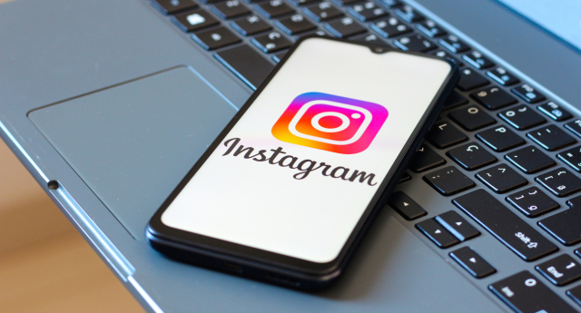 ΣΟΚΑΡΙΣΤΙΚΗ ΕΡΕΥΝΑ: ΤΟ INSTAGRAM ΕΝΕΚΡΙΝΕ ΔΙΑΦΗΜΙΣΕΙΣ ΠΟΥ ΠΡΟΩΘΟΥΣΑΝ ΣΕΞΟΥΑΛΙΚΗ ΚΑΚΟΠΟΙΗΣΗ ΠΑΙΔΙΩΝ ΣΤΗΝ ΙΝΔΙΑ, ΠΩΣ ΠΑΡΕΚΑΜΠΤΑΝ ΤΙΣ ΡΥΘΜΙΣΕΙΣ ΑΣΦΑΛΕΙΑΣ
