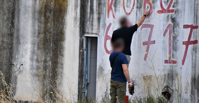 ΤΟ ΣΩΜΑΤΑΚΙ ΤΟΥ ΛΕΙΤΟΥΡΓΕΙ ΜΟΝΟ ΜΕ ΜΗΧΑΝΗΜΑΤΑ, ΛΕΕΙ Η ΜΗΤΕΡΑ ΤΟΥ 20ΧΡΟΝΟΥ ΠΟΥ ΠΥΡΟΒΟΛΗΣΑΝ ΟΙ ΑΣΤΥΝΟΜΙΚΟΙ ΣΤΟ ΑΡΓΟΣ