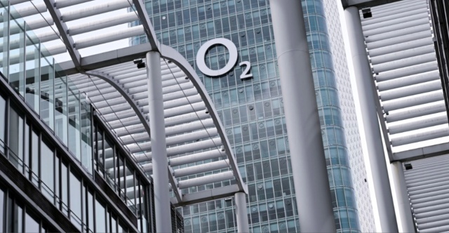 Σχέδιο για πάνω από 1.000 απολύσεις στη O2 Telefónica μετά την απώλεια 12 εκατ. πελατών | Επικαιρότητα στο PlusTV.gr