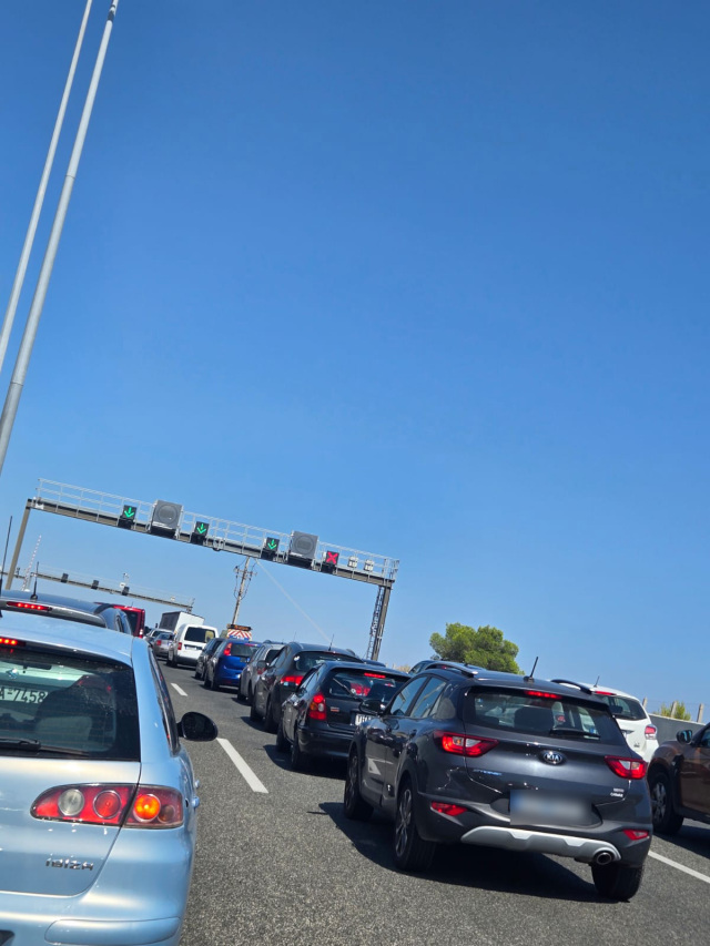 Κίνηση τώρα: Με χαμηλές ταχύτητες στην Αθηνών - Κορίνθου η επιστροφή των εκδρομέων | Επικαιρότητα στο PlusTV.gr