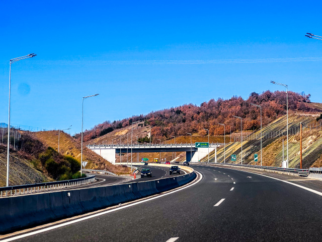 Ο Μητσοτάκης εγκαινιάζει τον Ε65, τον δρόμο που ενώνει ΠΑΘΕ και Εγνατία και φέρνει πιο κοντά τη μισή Ελλάδα