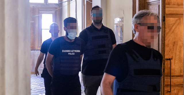 ΕΓΩ ΕΤΡΩΓΑ ΕΚΕΙΝΗ ΤΗΝ ΩΡΑ, ΧΤΥΠΗΣΕ ΤΟ ΚΟΥΔΟΥΝΙ ΝΟΜΙΖΟΝΤΑΣ ΟΤΙ ΕΛΕΙΠΑ: Η ΑΠΟΛΟΓΙΑ ΤΟΥ 41ΧΡΟΝΟΥ ΓΙΑ ΤΟΝ ΘΑΝΑΤΟ ΤΗΣ ΔΙΑΣΩΣΤΡΙΑΣ ΣΤΗ ΣΥΡΟ