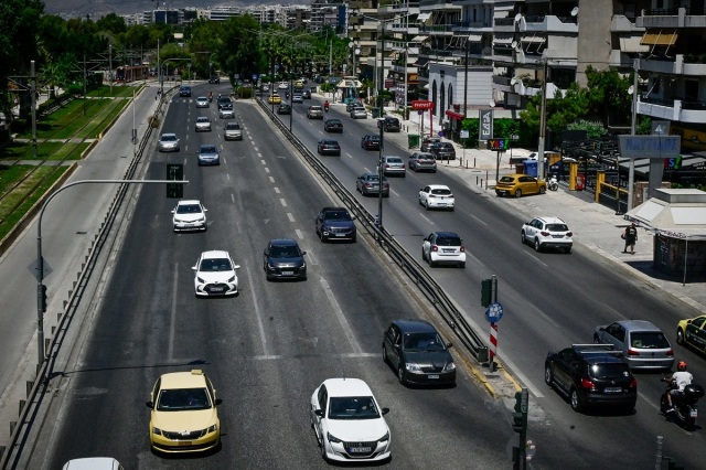 Κυκλοφοριακές ρυθμίσεις την Τετάρτη και την Πέμπτη στη Λεωφόρο Ποσειδώνος λόγω εργασιών | Επικαιρότητα στο PlusTV.gr
