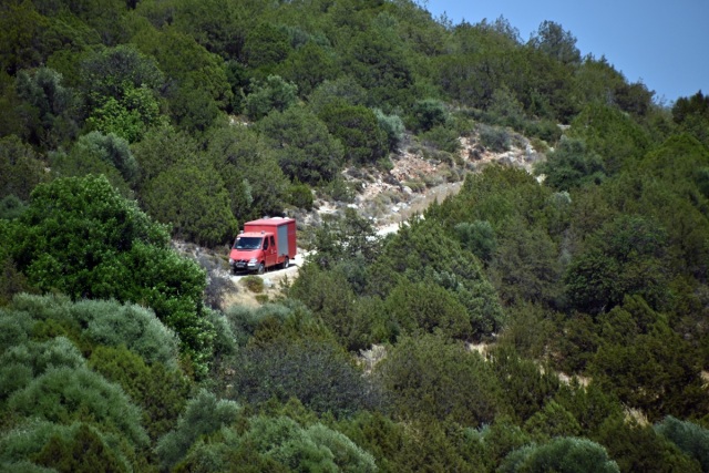 ΕΠΙΧΕΙΡΗΣΗ ΓΙΑ ΤΟΝ ΕΝΤΟΠΙΣΜΟ ΖΕΥΓΑΡΙΟΥ ΠΟΥ ΑΠΟΠΡΟΣΑΝΑΤΟΛΙΣΤΗΚΕ ΜΕ ΤΟ ΟΧΗΜΑ ΤΟΥ ΣΤΗ ΦΘΙΩΤΙΔΑ