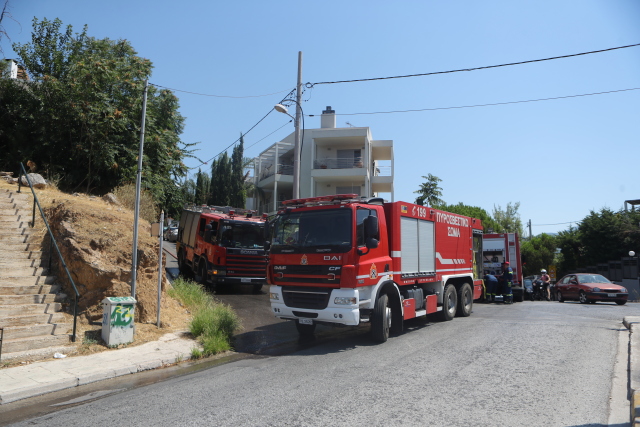 Fire Breaks Out in Nea Smyrni Apartment Block in Athens