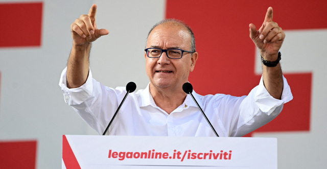 Πρόταση για υποχρεωτικά ιταλικά σε γονείς ξένων μαθητών που δυσκολεύονται στο σχολείο: Δεν μπορεί να χάνεται στο σπίτι αυτό που κερδίζεται στις τάξεις, λέει ο υπουργός Παιδείας