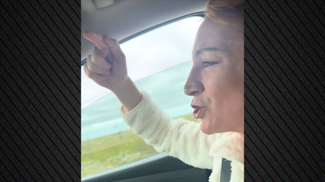 Stefania Goulioti sings Katerina Lioliou hit in viral clip