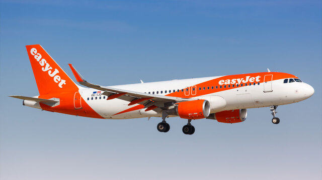 EasyJet: Υπερδιπλασιάζει το προσωπικό καμπίνας άνω των 50 ετών | Επικαιρότητα στο PlusTV.gr