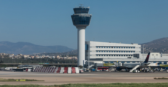 «Μπούκαραν» σε εγκαταστάσεις της Υπηρεσίας Πολιτικής Αεροπορίας στο Ελληνικό και έκλεψαν καλώδια για το σύστημα τηλεπικοινωνιών