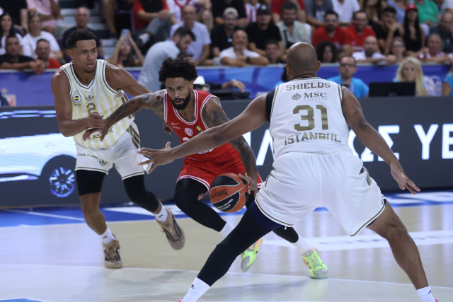 Ολυμπιακός – Φενερμπαχτσέ 82-77: Φουρνιέ και Ντόρσεϊ του έδωσαν τη φιλική νίκη, βίντεο 