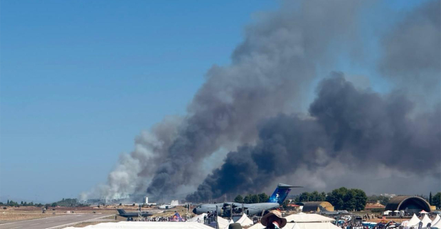 Σοβαρό ατύχημα στο Athens Flying Week: Επεσε Phantom κατά τη διάρκεια επίδειξης, αγωνία για τους δύο πιλότους