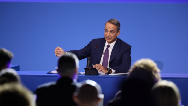 ΤΟ ΜΗΝΥΜΑ ΜΗΤΣΟΤΑΚΗ ΑΠΟ ΤΗ ΔΕΘ: ΘΕΛΟΥΜΕ ΣΤΑΘΕΡΟ ΤΡΑΠΕΖΙΚΟ ΣΥΣΤΗΜΑ