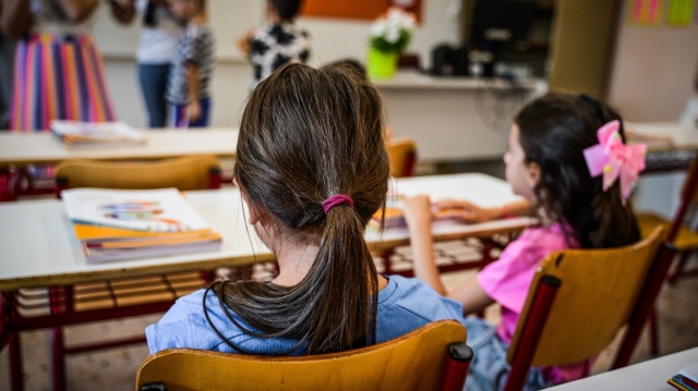 ΕΠΙΣΤΡΟΦΗ ΣΤΑ ΣΧΟΛΕΙΑ ΜΕ ΑΛΛΑΓΕΣ: ΛΙΓΟΤΕΡΑ ΠΑΙΔΙΑ, ΝΕΑ ΒΙΒΛΙΑ, FINSTART ΚΑΙ ΞΕΝΕΣ ΓΛΩΣΣΕΣ
