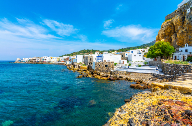 Επίδομα 3.000 ευρώ για κάθε παιδί που γεννιέται στη Νίσυρο δίνει ο δήμος του νησιού | Επικαιρότητα στο LivePress.gr