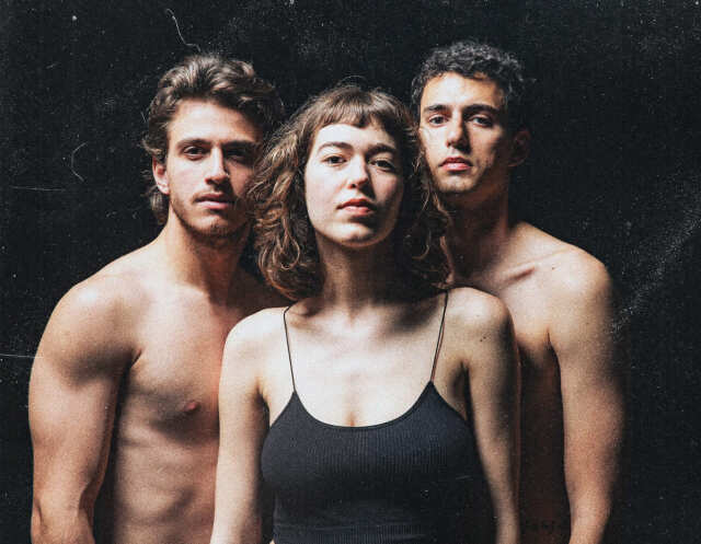 Κωνσταντίνος Ρήγος: Σκηνοθετεί το «The Dreamers» που έκανε ταινία ο Μπερνάρντο Μπερτολούτσι