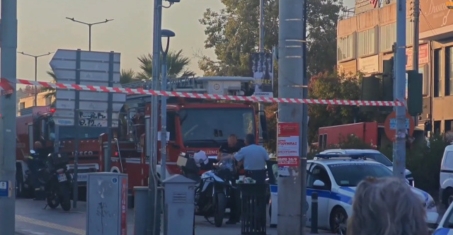 Φωτιά σε πατάρι καφετέριας στο Αιγάλεω, δεν υπάρχουν εγκλωβισμένοι, δείτε βίντεο | Επικαιρότητα στο LivePress.gr