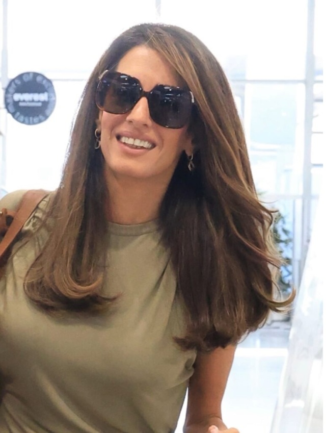 Η Amal Clooney αποδεικνύει ότι μπορούμε να μένουμε κομψές και στο αεροδρόμιο | Επικαιρότητα στο LivePress.gr