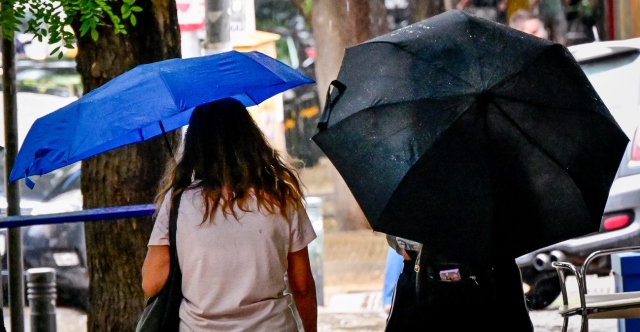 Πορτοκαλί προειδοποίηση από την ΕΜΥ: Ισχυρές βροχές, καταιγίδες και άνεμοι έως 8 μποφόρ έως την Κυριακή