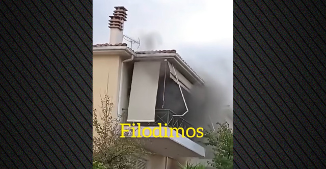 Φωτιά τώρα σε διαμέρισμα στο Αίγιο, απεγκλωβίστηκε μια γυναίκα, δείτε βίντεο | Επικαιρότητα στο LivePress.gr