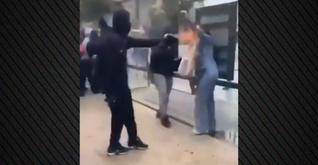 Σάλος στη Γαλλία από επίθεση 15χρονου με αυτοσχέδιο φλογοβόλο σε γυναίκα στη Μασσαλία, το θύμα υπέστη εγκαύματα πρώτου βαθμού, δείτε βίντεο